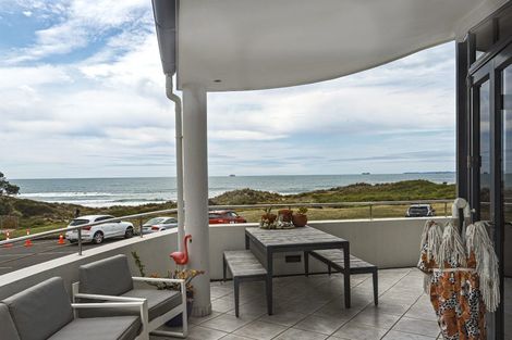 Photo of property in 203 Marine Parade, Mount Maunganui, 3116
