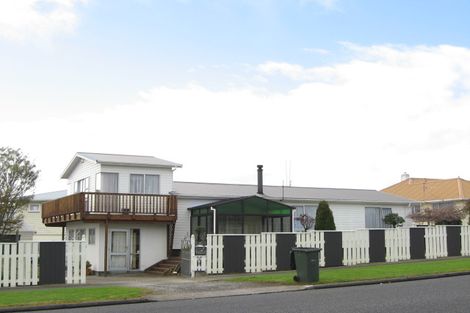 Photo of property in 88 Cracroft Street, Waitara, 4320