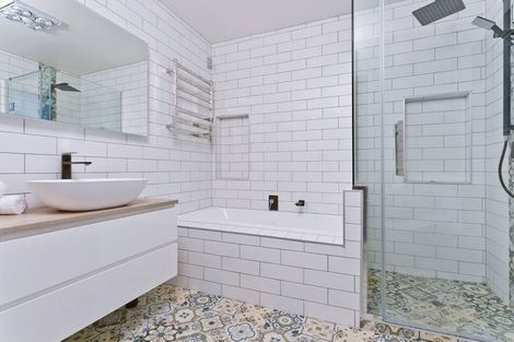 Photo of property in 30 Beulah Avenue, Rothesay Bay, Auckland, 0630