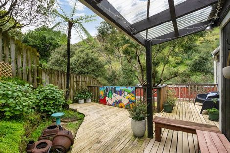Photo of property in 56 Tilley Road, Paekakariki, 5034