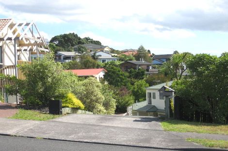 Photo of property in 1/6 Matisse Drive, West Harbour, Auckland, 0618