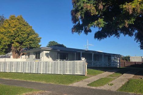 Photo of property in 40 Lagoon Place, Poike, Tauranga, 3112