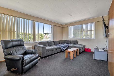 Photo of property in 38 Clemow Road, Fitzroy, New Plymouth, 4312