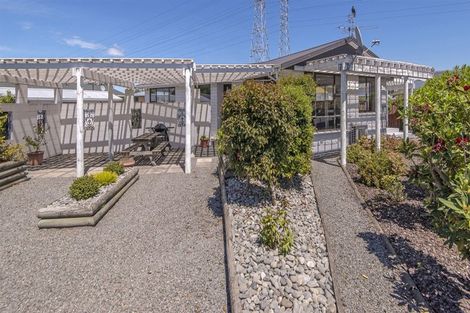 Photo of property in 14 Springmead Place, Hornby, Christchurch, 8042