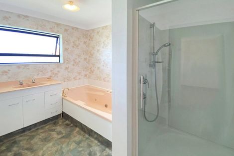 Photo of property in 156 Heretaunga Street, Palmerston North, 4414