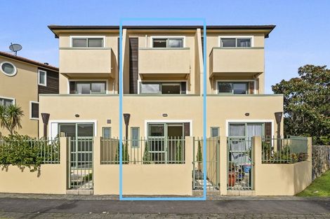 Photo of property in 2/595 Laurie Southwick Parade, Gulf Harbour, Whangaparaoa, 0930