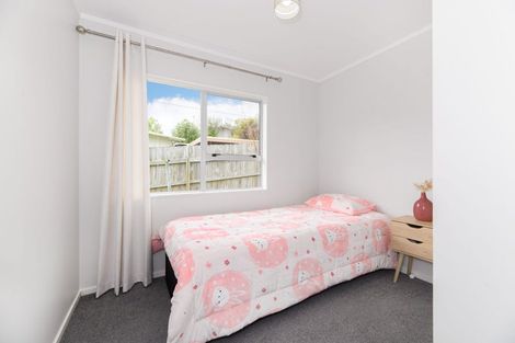 Photo of property in 23 Tawa Road, Te Atatu Peninsula, Auckland, 0610