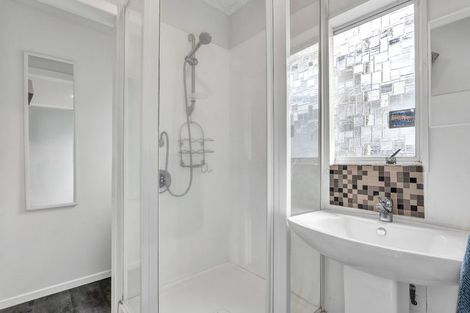 Photo of property in 57 Queens Road, Glen Avon, New Plymouth, 4312