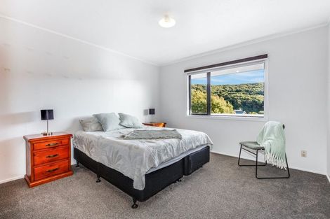 Photo of property in 49a Albatross Close, Whitby, Porirua, 5024