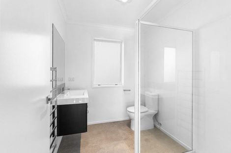 Photo of property in 10 Wentworth Lane, Waiwhakaiho, New Plymouth, 4312