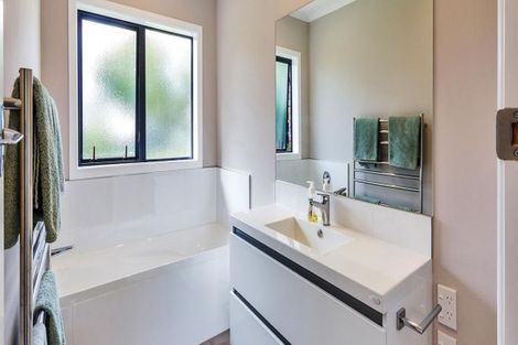 Photo of property in 332 Hingaia Road, Karaka, Papakura, 2580