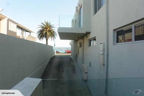 Photo of property in 11 The Mall, Mount Maunganui, 3116