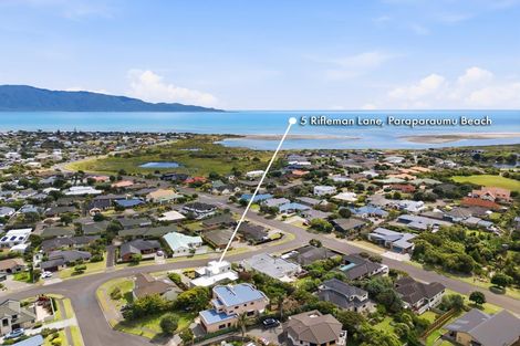 Photo of property in 5 Rifleman Lane, Paraparaumu Beach, Paraparaumu, 5032