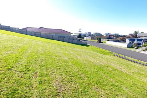 Photo of property in 41 Omega Place, Coastlands, Whakatane, 3120