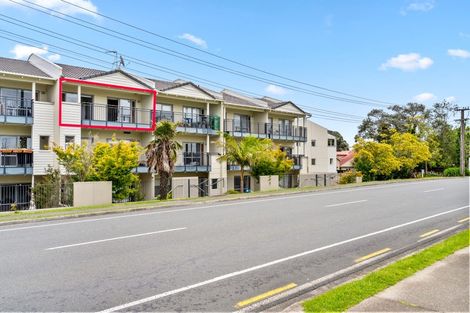 Photo of property in 16b/71 Spencer Road, Oteha, Auckland, 0632