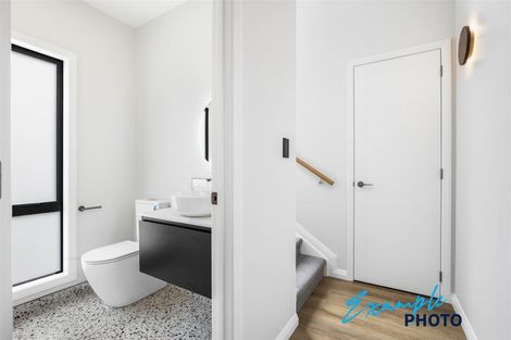 Photo of property in 64u4 Banbury Crescent, Fairfield, Hamilton, 3214