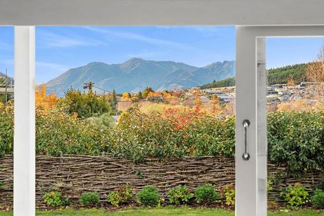 Photo of property in 69a Beech Street, Wanaka, 9305