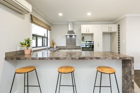 Photo of property in 137 Gloucester Street, Taradale, Napier, 4112