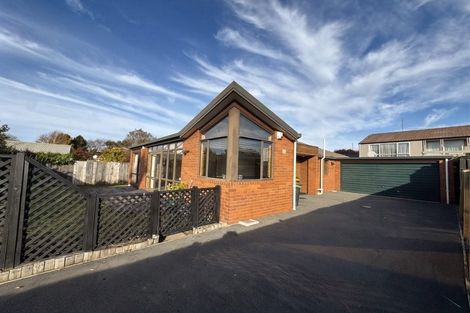 Photo of property in 17a Wittys Road, Avonhead, Christchurch, 8042
