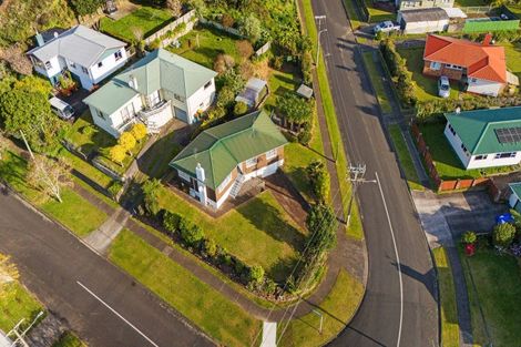 Photo of property in 2 Whakawhiti Street, Marfell, New Plymouth, 4310