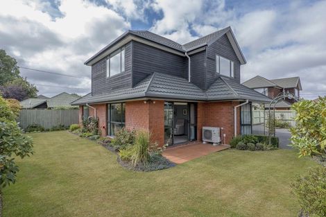 Photo of property in 16 Wentworth Street, Ilam, Christchurch, 8041