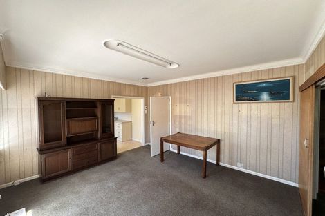 Photo of property in 9 Savoy Road, Glen Eden, Auckland, 0602