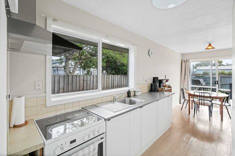 Photo of property in 2/118 Estuary Road, South New Brighton, Christchurch, 8062