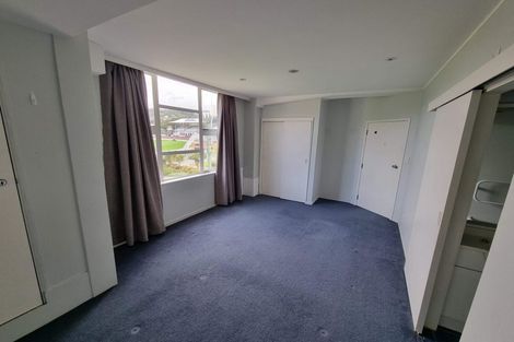 Photo of property in Grandstand Apartments, 37/80u Kent Terrace, Mount Victoria, Wellington, 6011