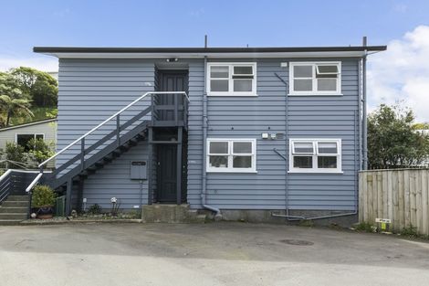 Photo of property in 179 Newlands Road, Newlands, Wellington, 6037