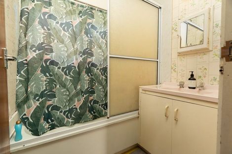 Photo of property in 53 Ogle Crescent, Te Kamo, Whangarei, 0112