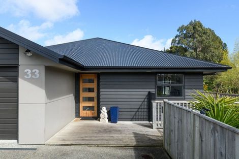 Photo of property in 33 Galea Grove, Kelvin Grove, Palmerston North, 4414