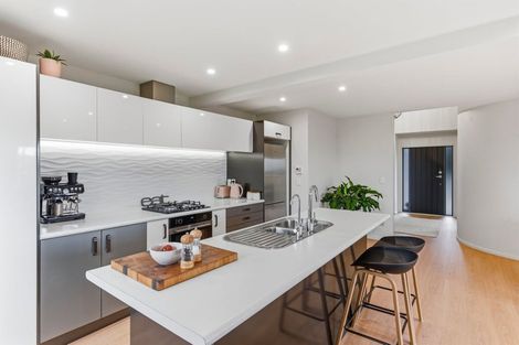 Photo of property in 5 Rifleman Lane, Paraparaumu Beach, Paraparaumu, 5032