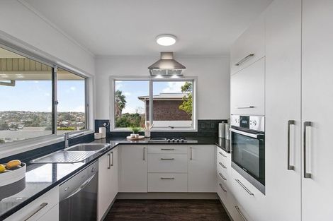 Photo of property in 45a Shanaway Rise, Hillcrest, Auckland, 0627