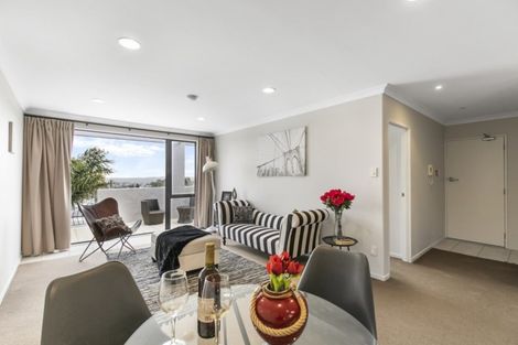 Photo of property in 8/8 Monte Cassino Place, Birkdale, Auckland, 0626
