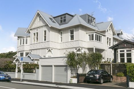 Photo of property in The Villas, 33u7 Hobson Street, Thorndon, Wellington, 6011