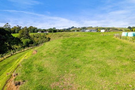 Photo of property in 51 Wilson Road, Urenui, 4375
