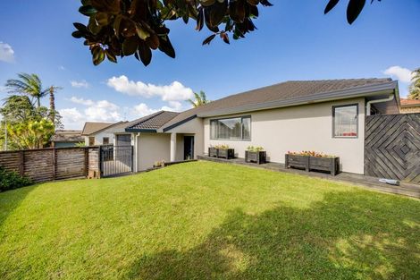 Photo of property in 56 Ian Sage Avenue, Long Bay, Auckland, 0630