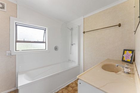 Photo of property in 21 Hood Street, Castlecliff, Whanganui, 4501