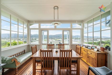 Photo of property in 31 Tirohanga Road, Tirohanga, Lower Hutt, 5010