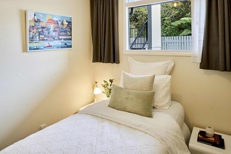 Photo of property in 1a/145 Ohiro Road, Brooklyn, Wellington, 6021