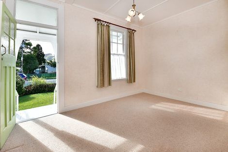 Photo of property in 45 Awaroa Road, Helensville, 0800