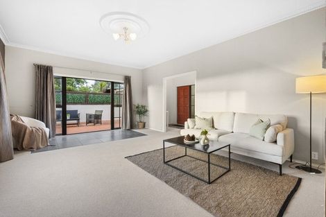 Photo of property in 1/269 Titirangi Road, Titirangi, Auckland, 0604