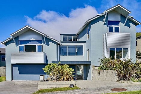 Photo of property in 53 Waverton Terrace, Churton Park, Wellington, 6037