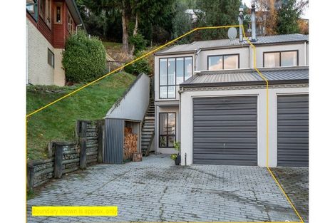 Photo of property in 5b Wye Place, Fernhill, Queenstown, 9300