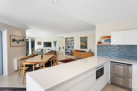 Photo of property in 35 Kotare Street, Hilltop, Taupo, 3330