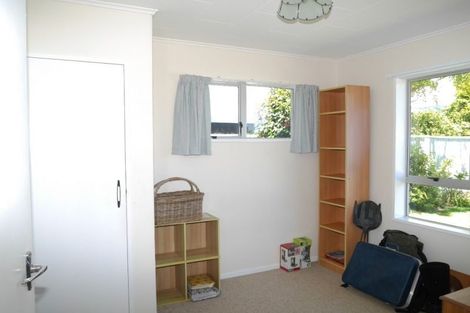 Photo of property in 39 Andrew Street, Waikanae, 5036
