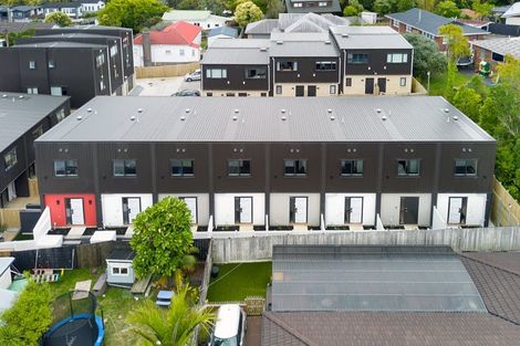 Photo of property in 7/52 Newington Road, Henderson, Auckland, 0612