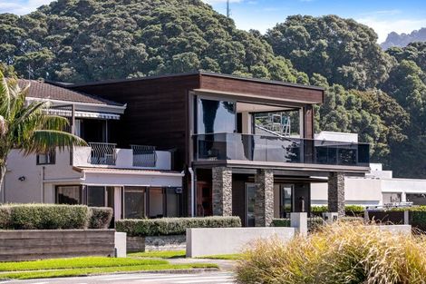 Photo of property in 30 Marine Parade, Mount Maunganui, 3116