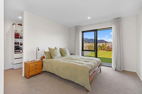 Photo of property in 194 Faringdon Boulevard, Rolleston, 7615