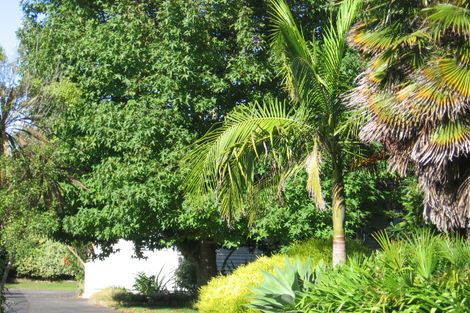 Photo of property in 30a Kiteroa Terrace, Rothesay Bay, Auckland, 0630